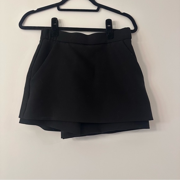 Maje Crepe Shorts - Picture 1 of 5